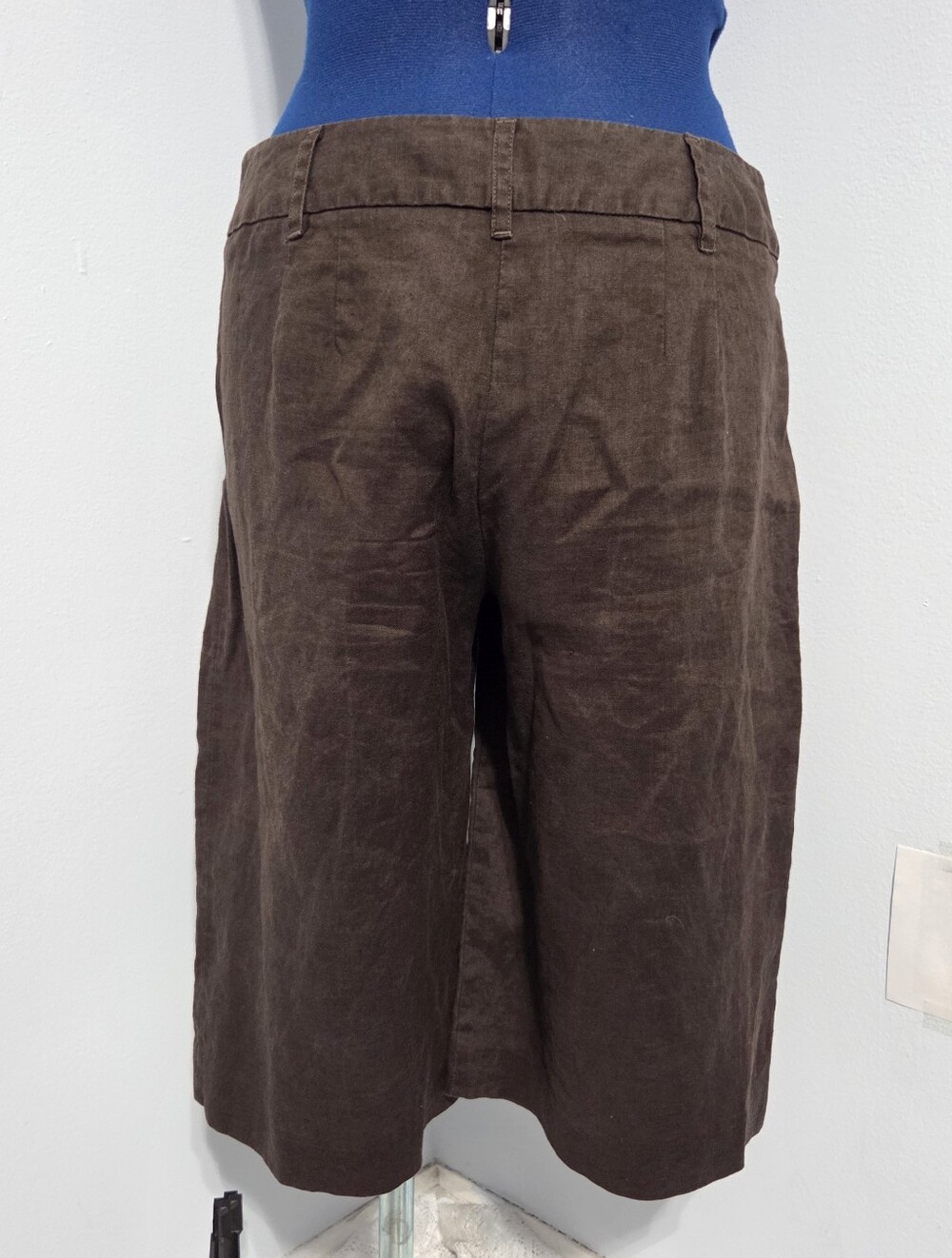 Chocolate Brown Linen Long Shorts Size 8P - Picture 2 of 6